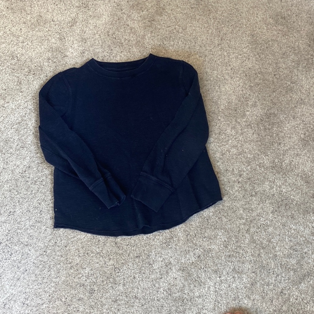 Boys gap long sleeve tshirt size 6-7 navy